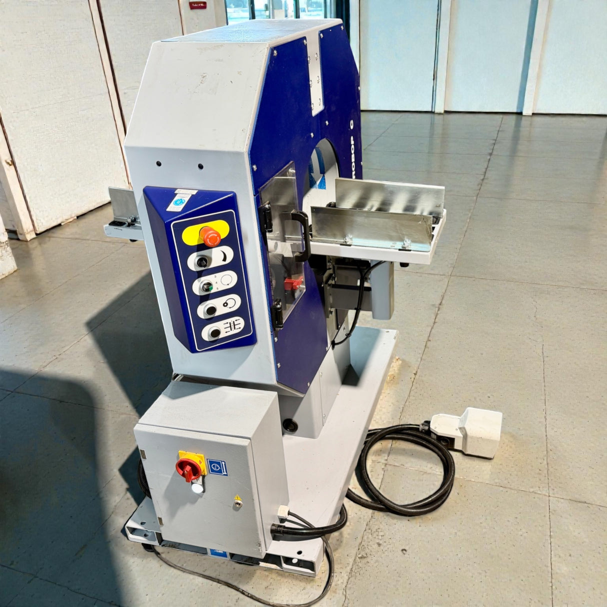 ROBOPAC COMPACTA 4 Horizontalwickelmaschine – Ansicht 4