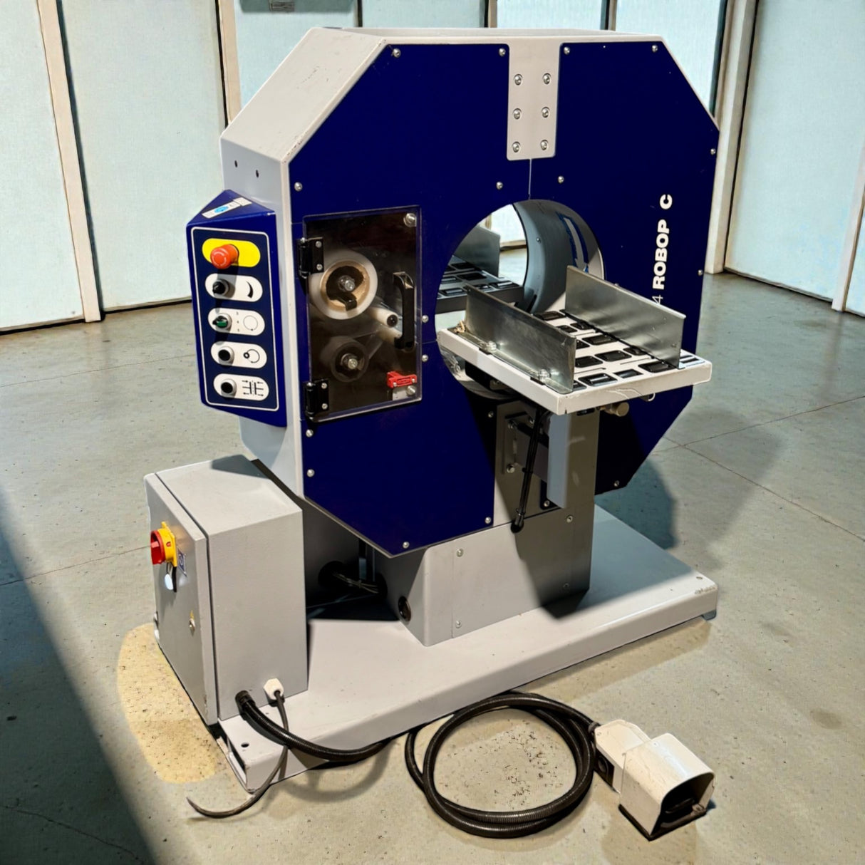 ROBOPAC COMPACTA 4 Horizontalwickelmaschine – Ansicht 14