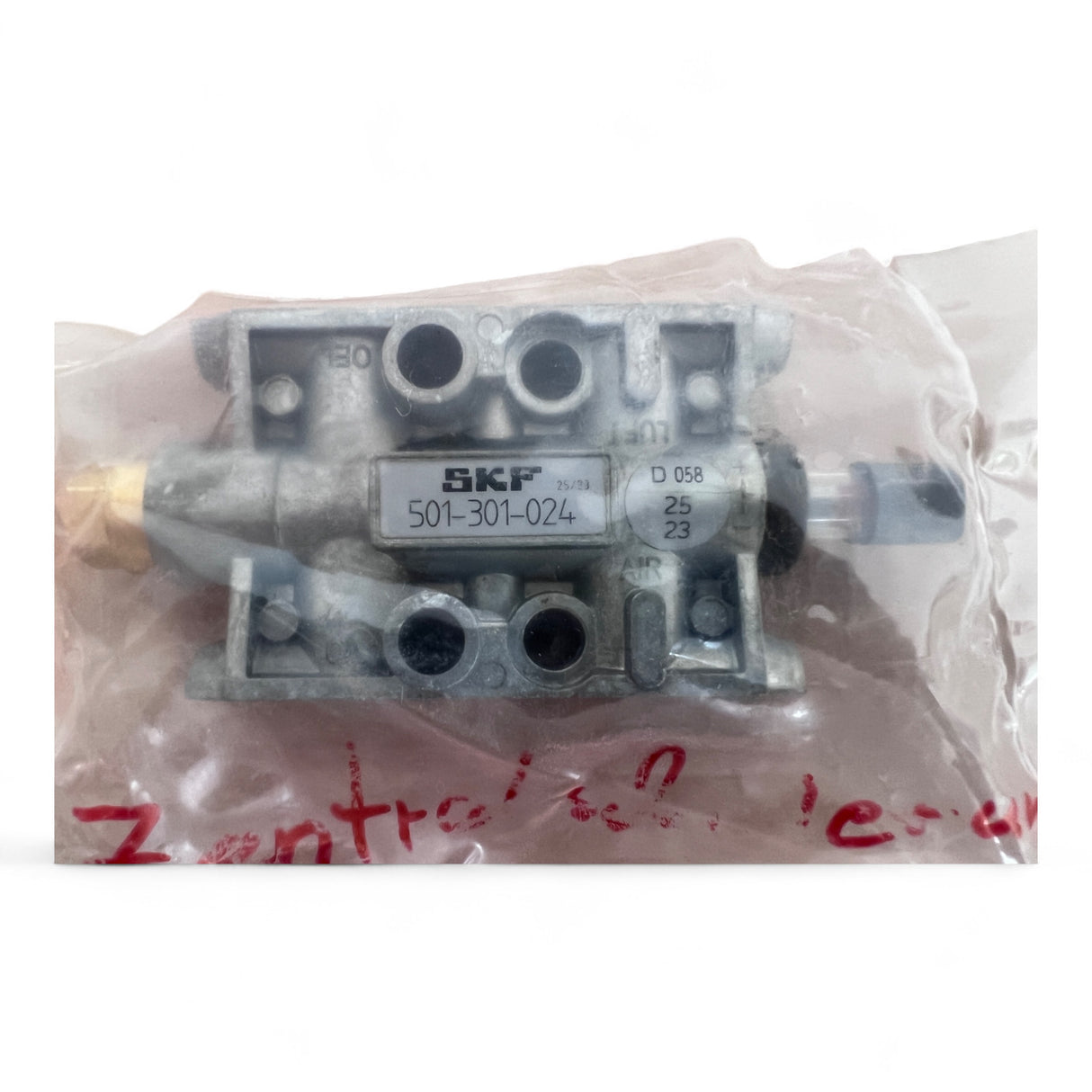 SKF Dosierpumpe 501-301-024 – Homag Zentralschmiereinheit – Ansicht 2