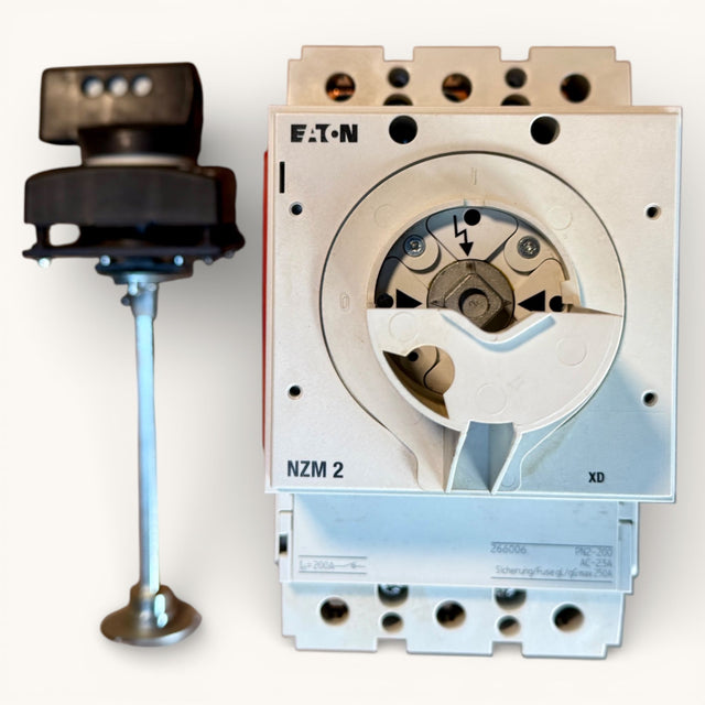 Siemensaton Klöckner Moeller EATON NZM2 Hauptschalter Lasttrennschalter mit Drehantrieb Sockel für IMA 610 geeignet Art.-Nr