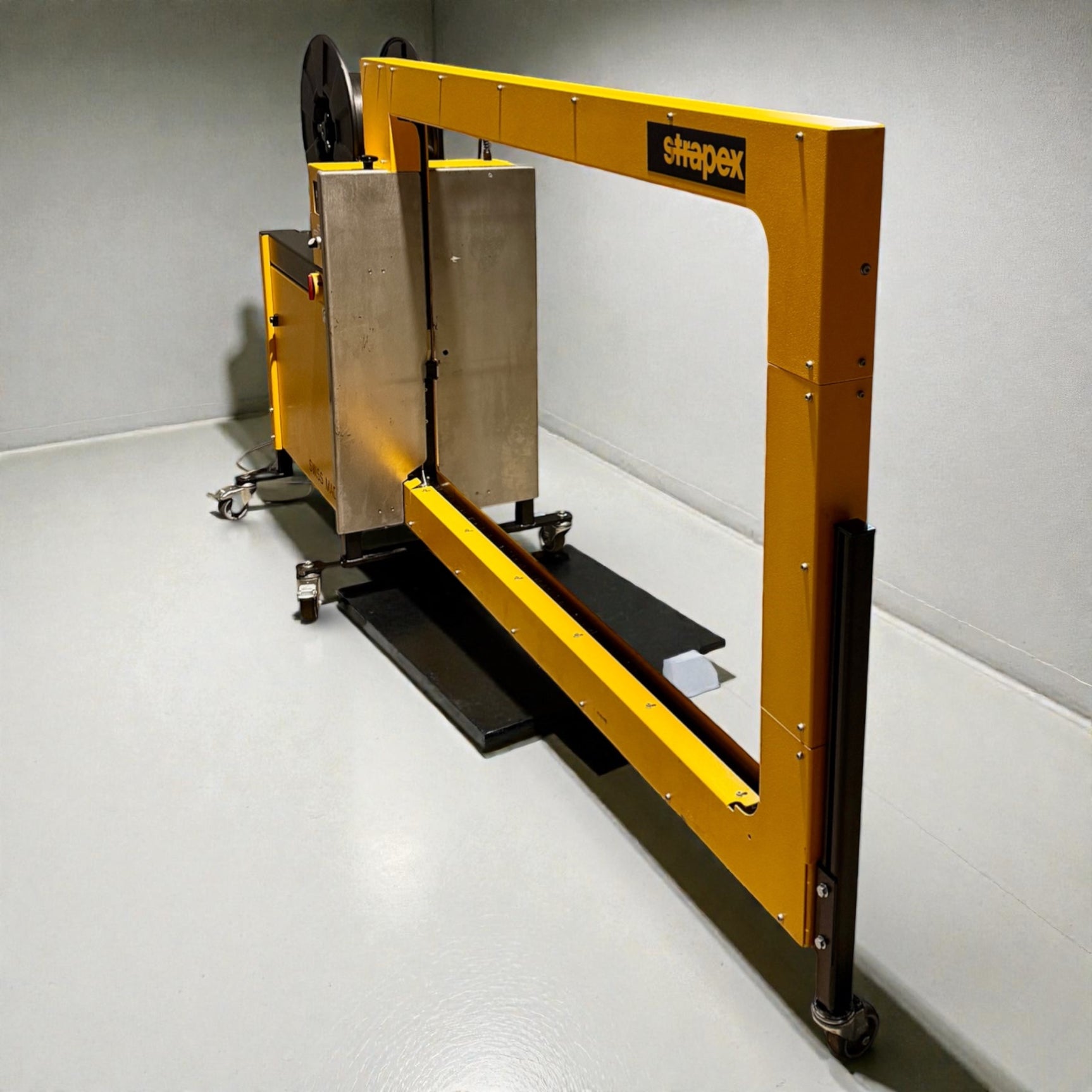 Strapex SMG 65 automatische Umreifungsanlage mit Fördertechnik und modularen Gliederbandförderanlage – Ansicht 22