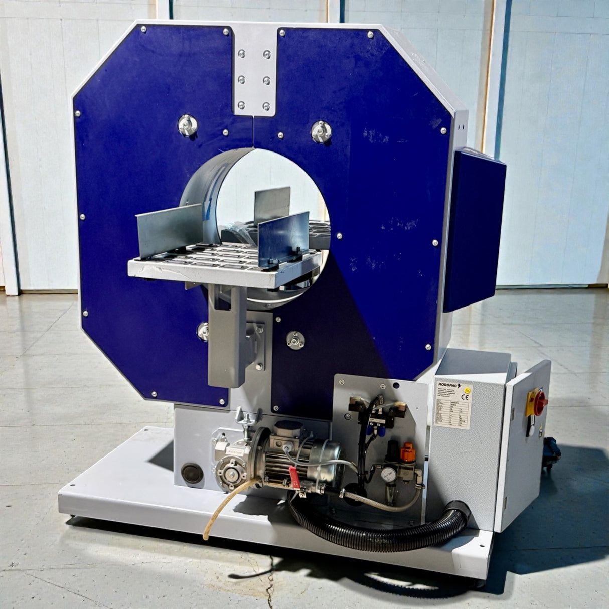 ROBOPAC COMPACTA 4 Horizontalwickelmaschine – Ansicht 7