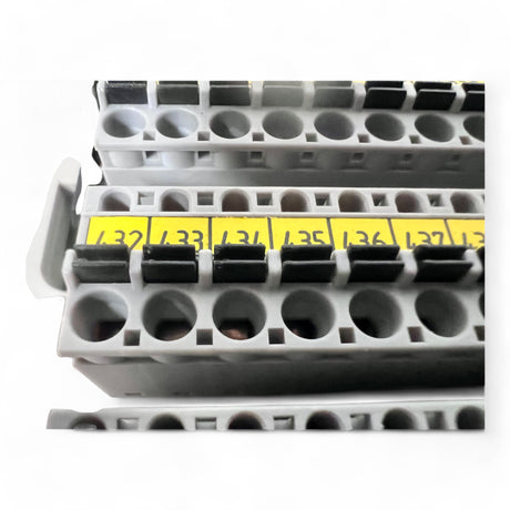 NUM 16I/16O Digital Module – P/N: 0263900004 16 In/16 Out 24 VDC Modul – Ansicht 9