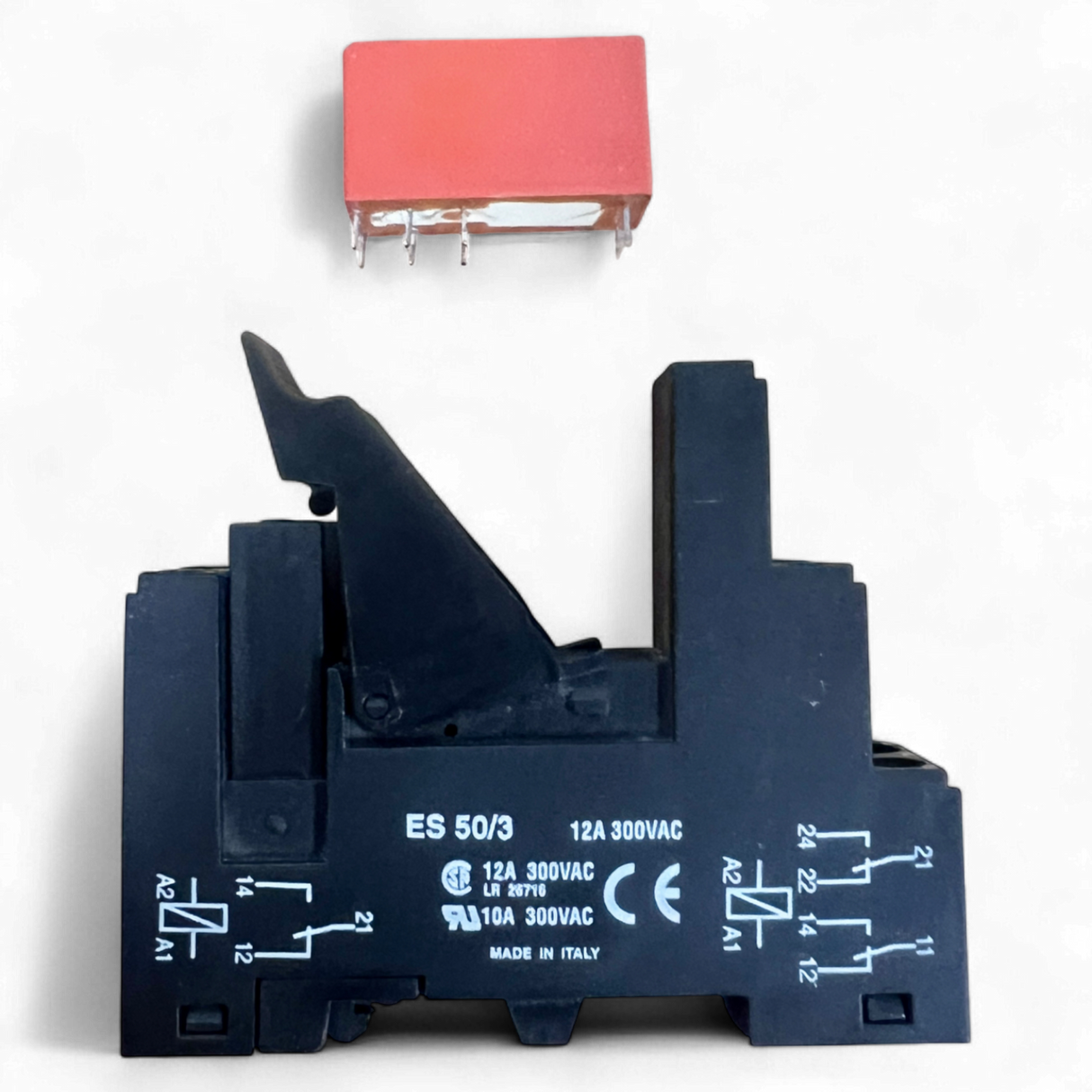 Schrack Relais RT424024 mit Sockel ES 50/3 – Relaisfassung | Relay Socket | Art.-Nr. ES50/3 – Ansicht 4