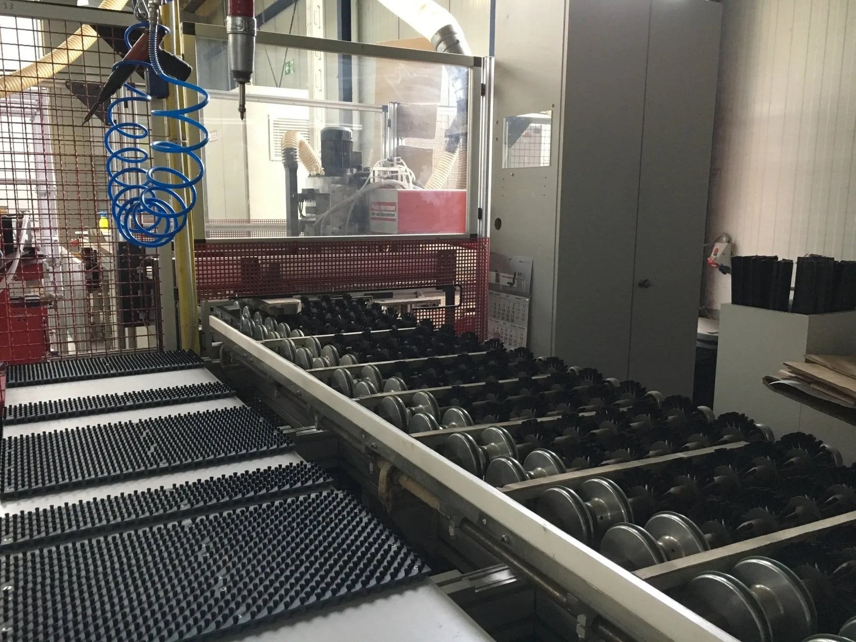 PRIESS & HORSTMANN BAT CNC Bohr und Einpressmaschine Türenfertigung Beschlagbohrmaschine – Ansicht 5